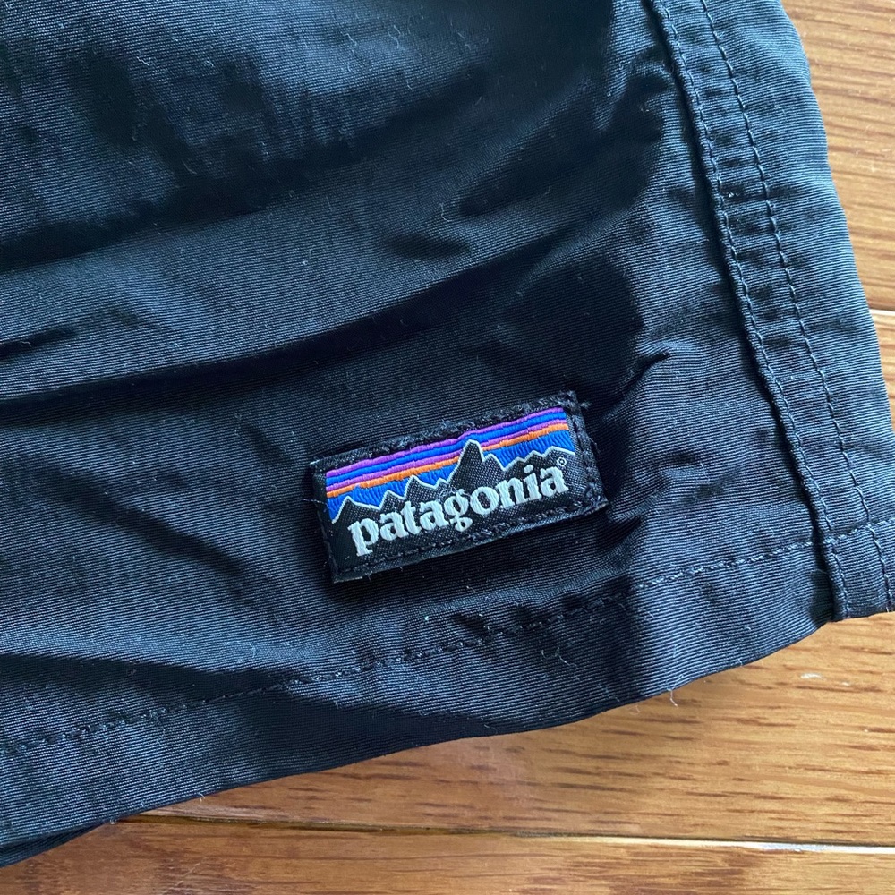 L Patagonia black shorts